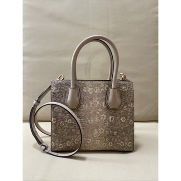 NWT Michael Kors Mercer Medium Messenger Bag in Oyster Embossed Leather $278 - Picture 5 of 9